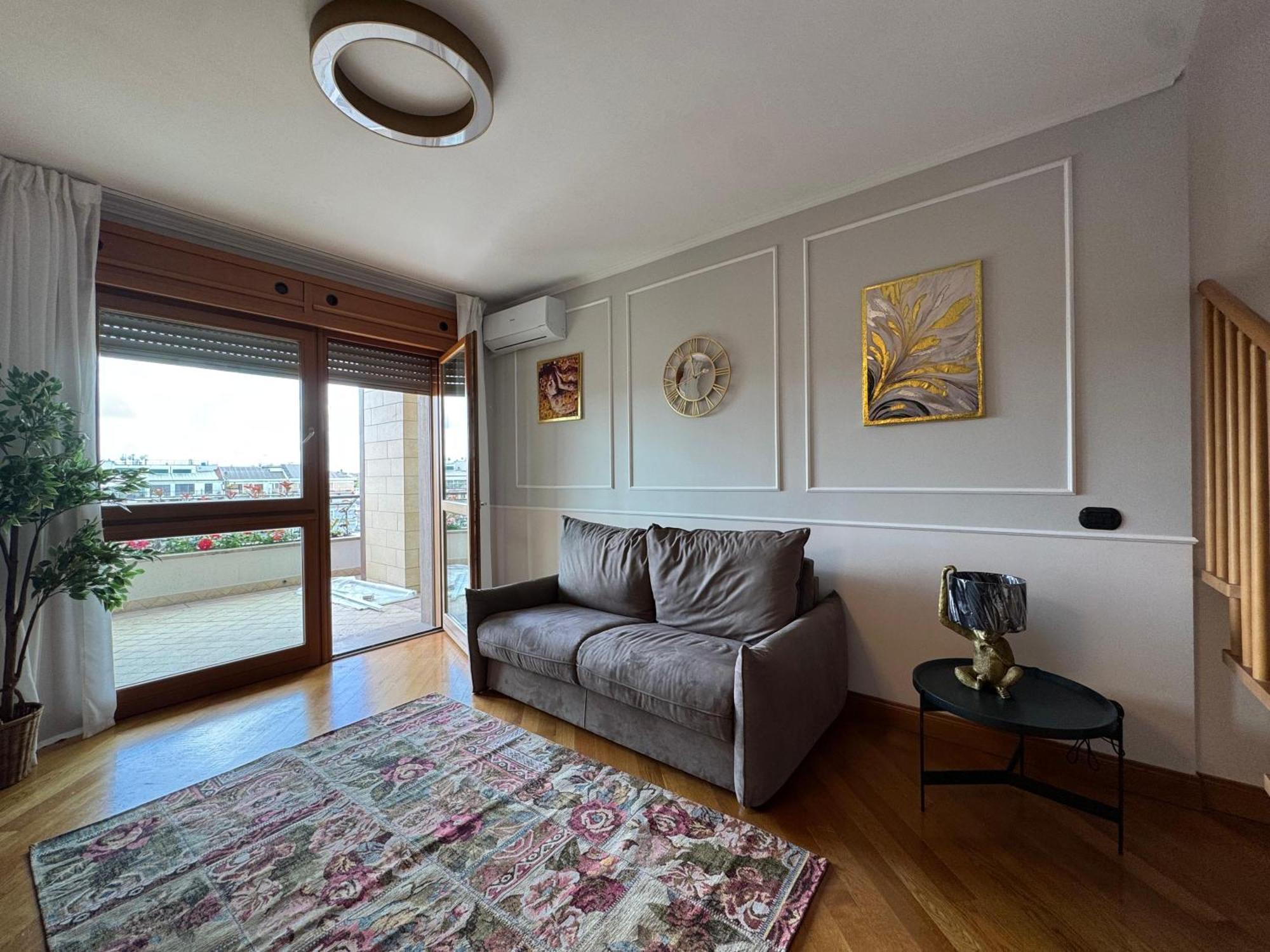 Luxury House Alessia Apartment Rome